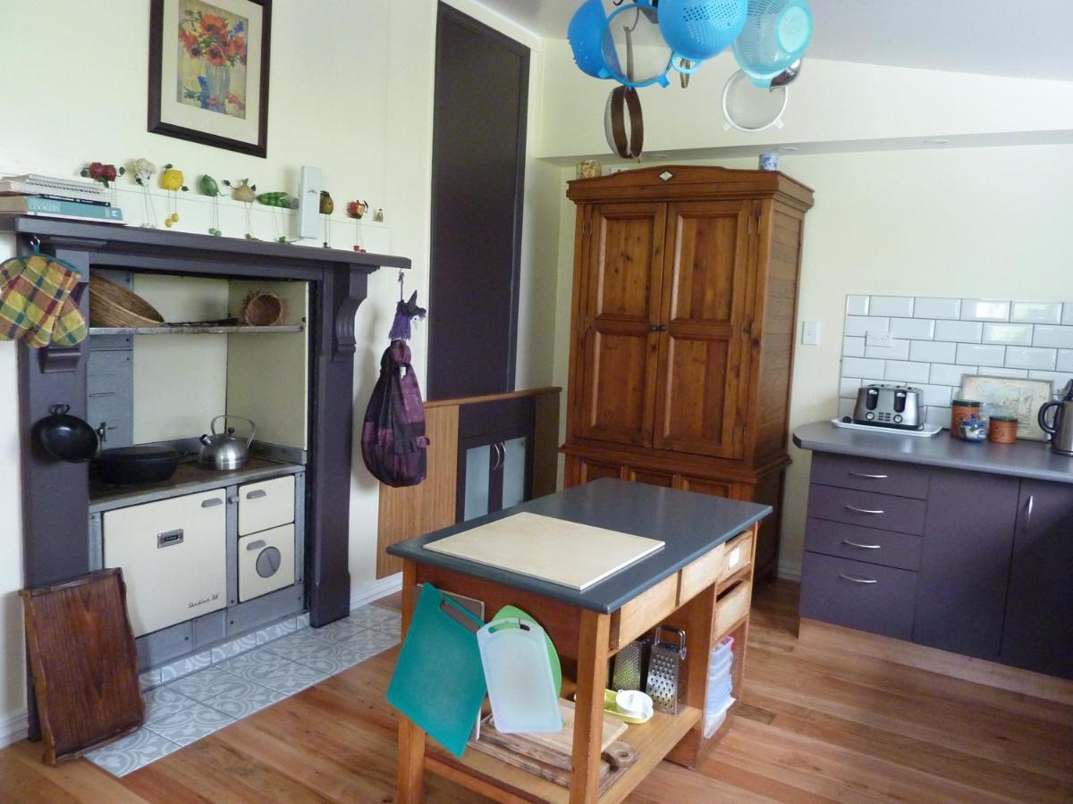 Halfmoon Cottage Akaroa Exterior foto